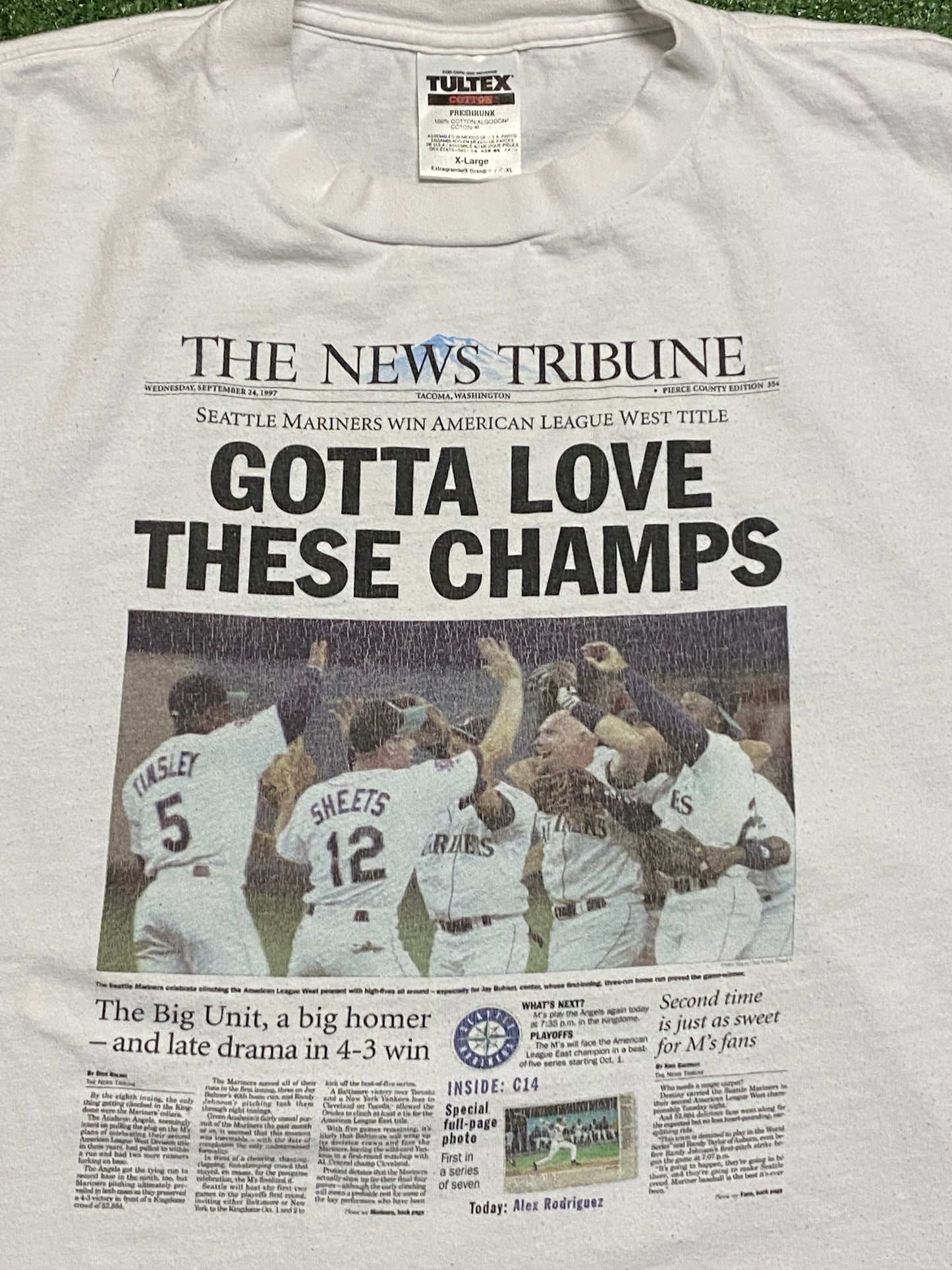 Vintage 1997 Seattle Mariners Gotta love these champs the news tribune tee