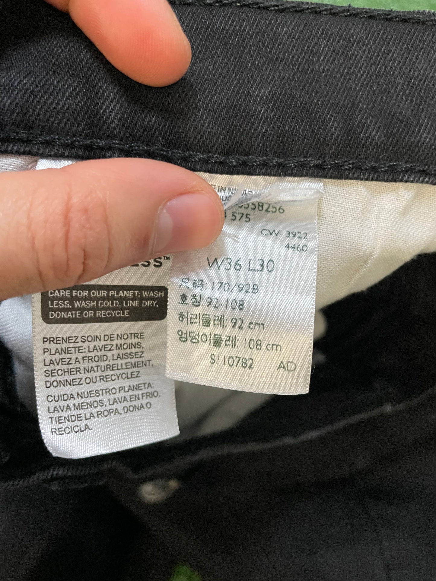Levi 514  black denim jeans