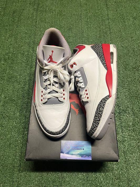 Jordan 3 fire red 2022 size 10.5men/12women