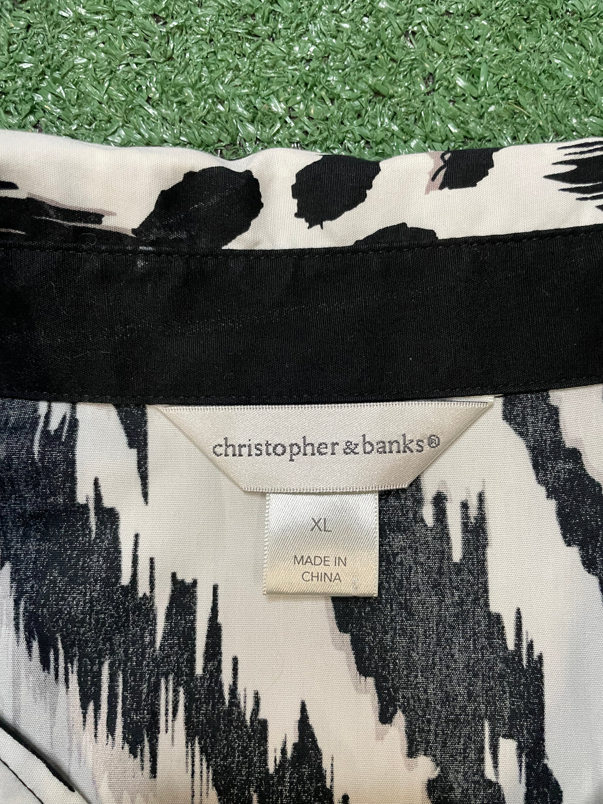 Christopher& banks black & white button up