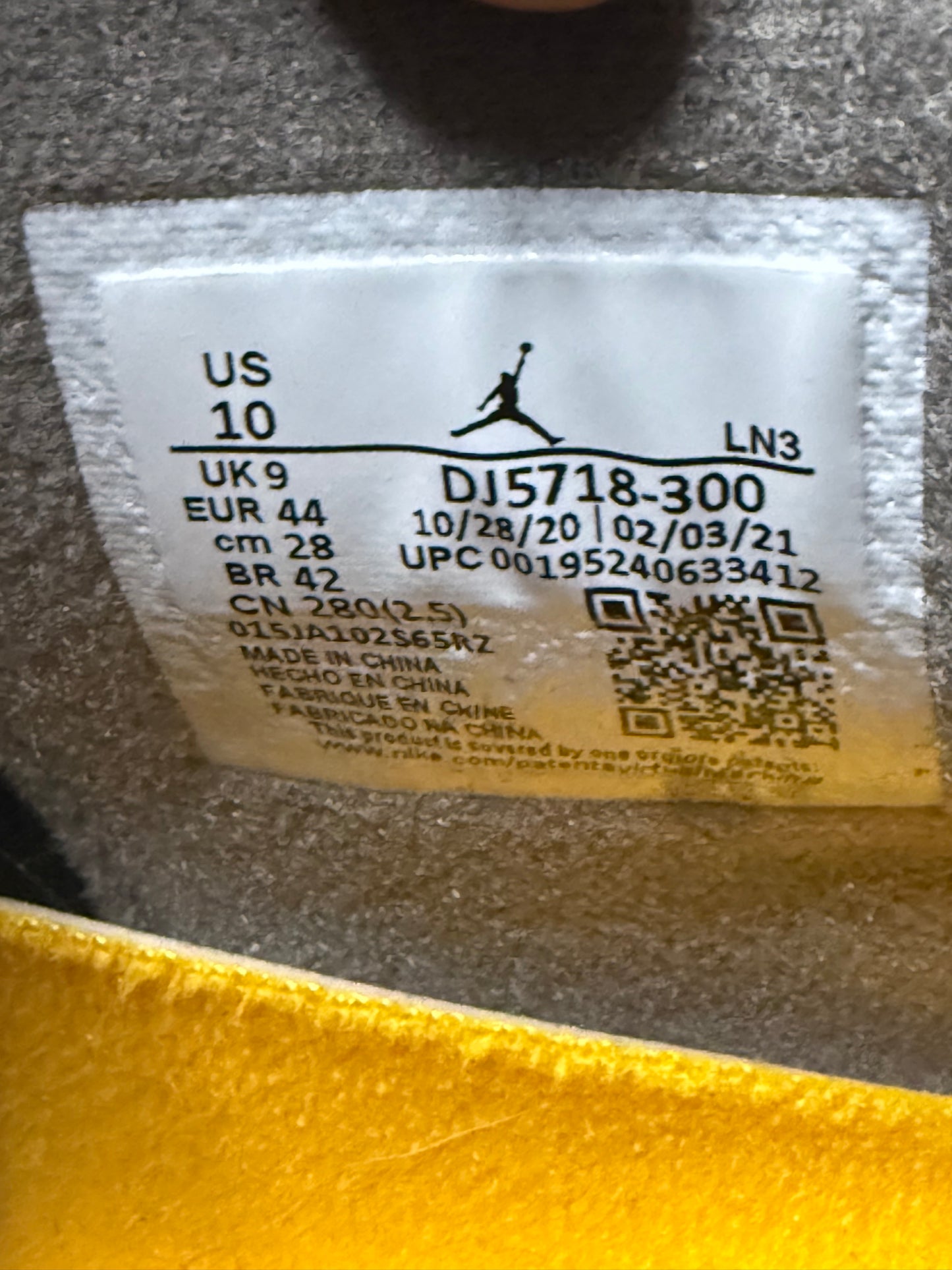 Jordan 4 Union Desert Moss 10 Men/11.5 Women “Preowned”