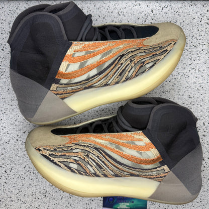 Adidas Yeezy QNTM Flash Orange 9.5 Men “Preowned”