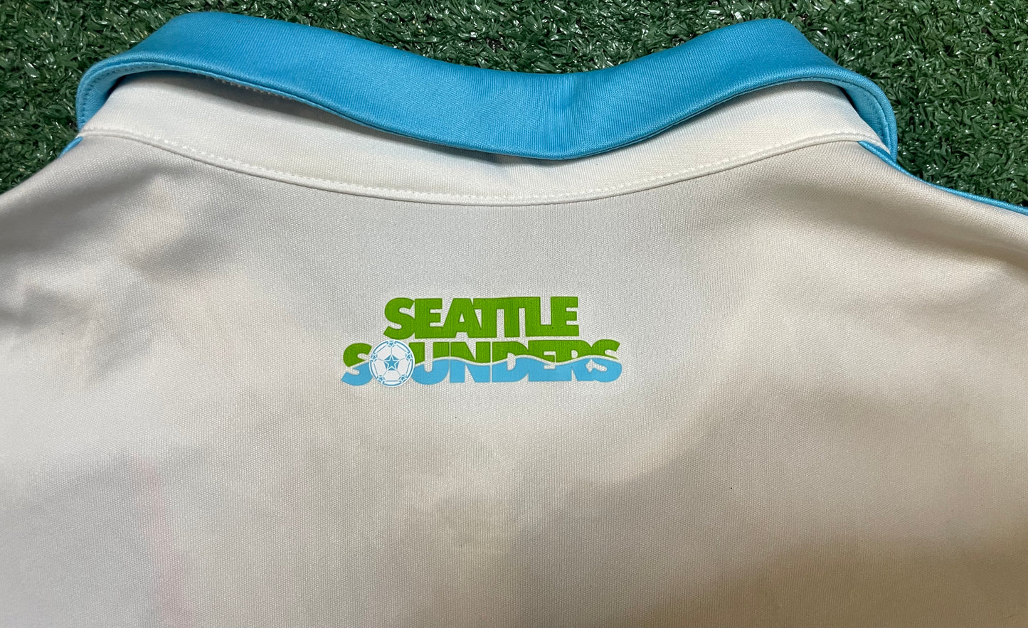 Seattle Sounders 2017/2018  white and blue away jersey