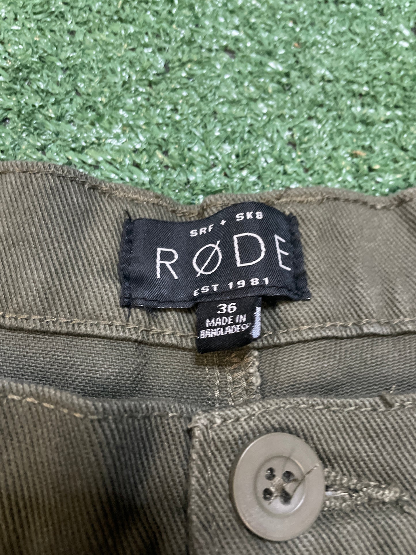 Rode olive green carpenter Shorts