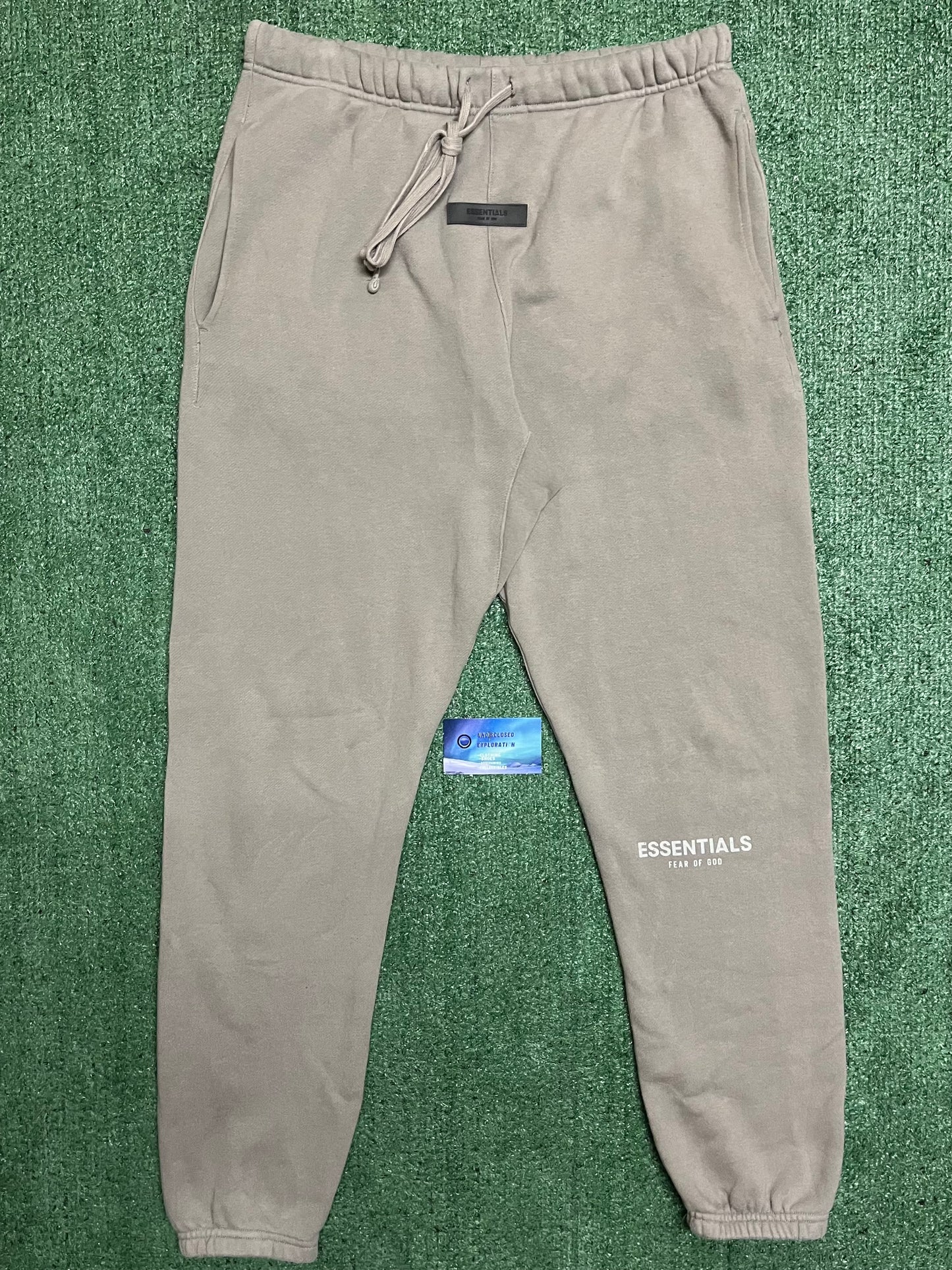 Fear of god oak essentials sweatpants