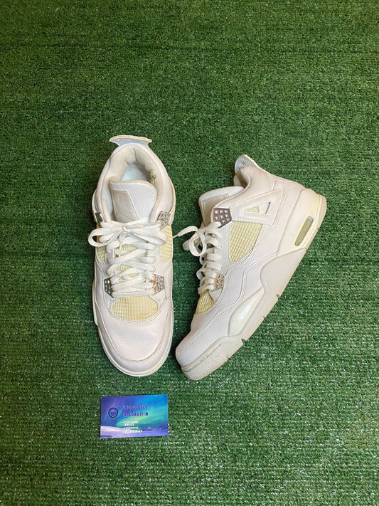 Jordan retro 4 “Pure Money” 2006 size 11men/12.5women