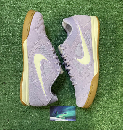 Nike gato hydragenas soft pearl size 10.5men/12women