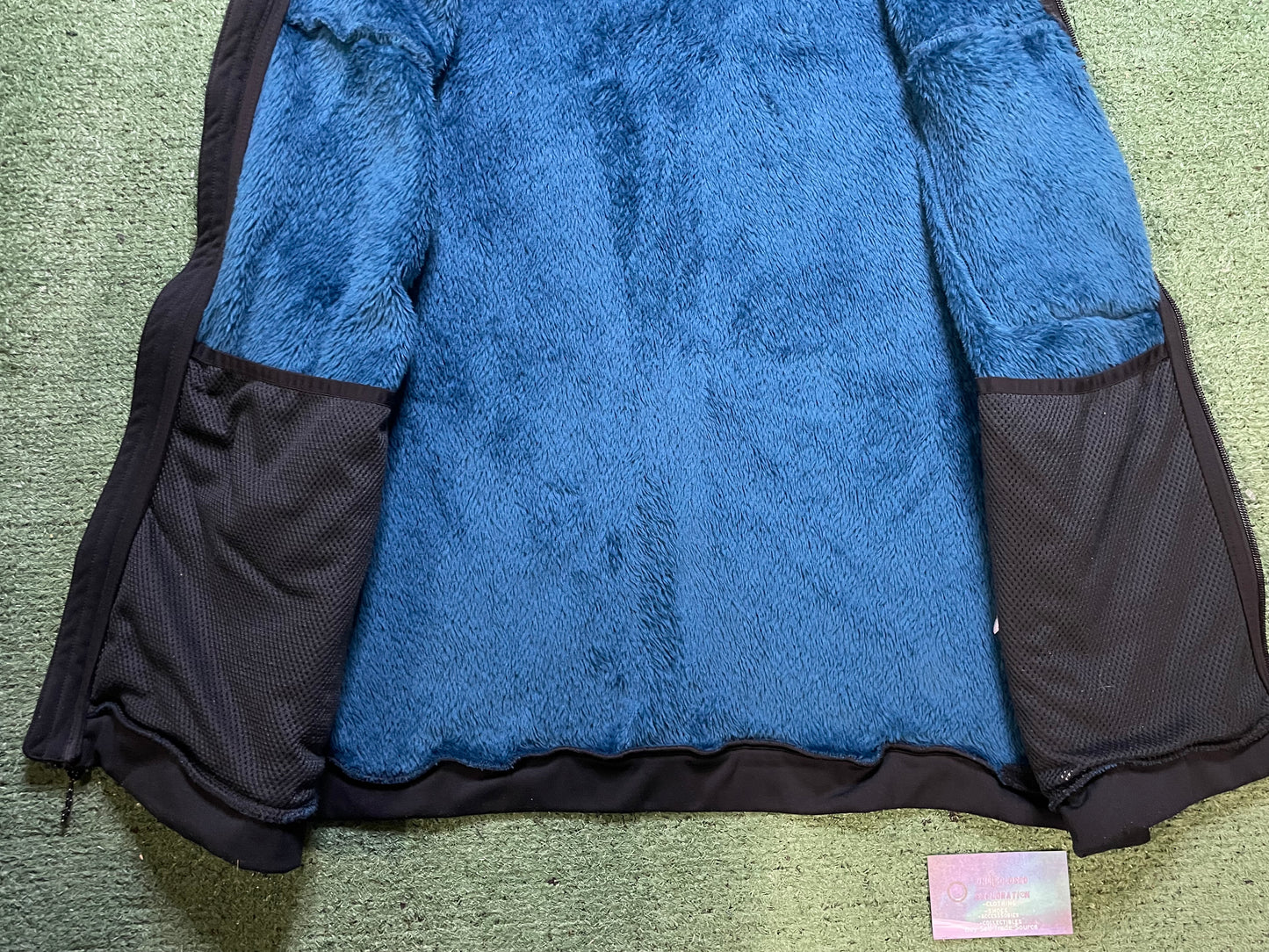 Mountain Hard Wear blue fleece vest