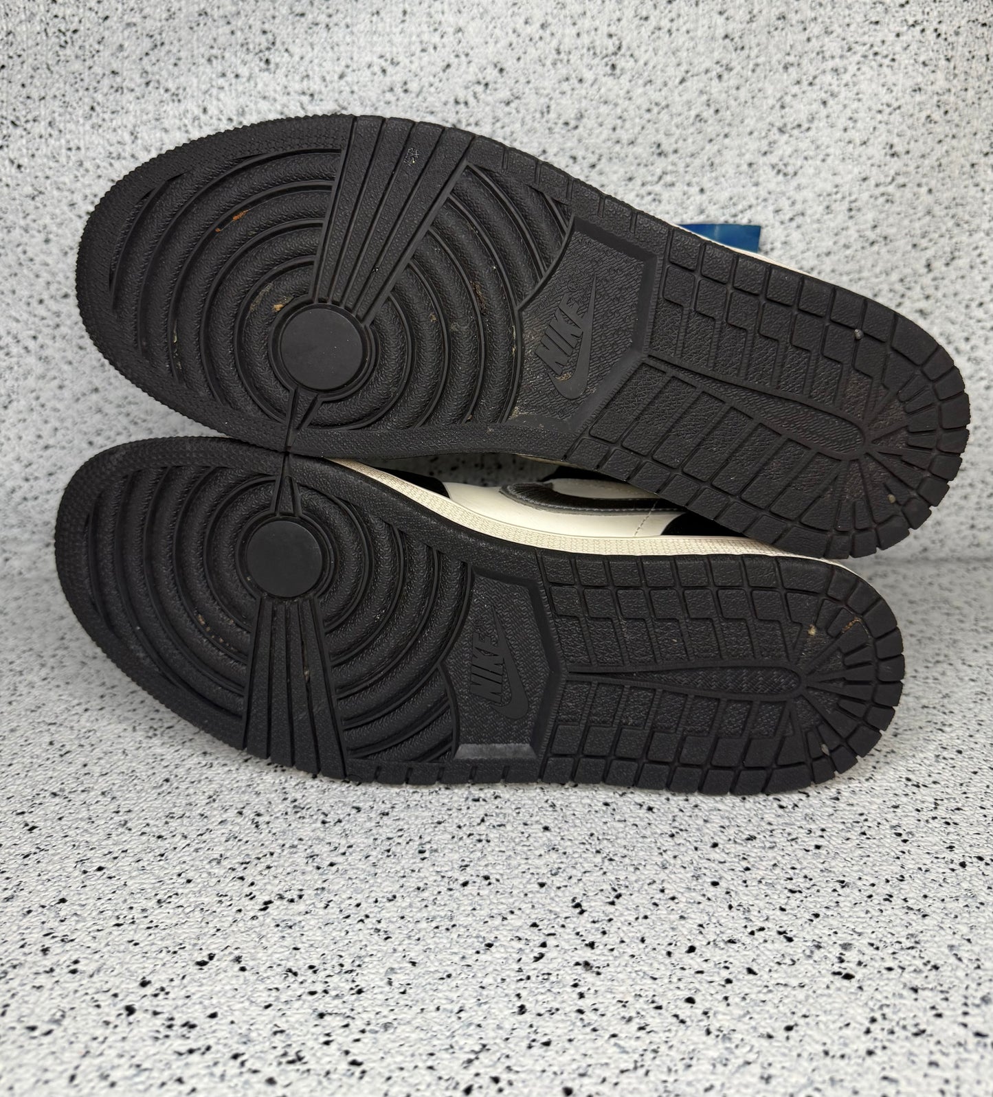 Jordan 1 Mid Satin Grey Toe 9.5 Men/11 Women “Preowned”