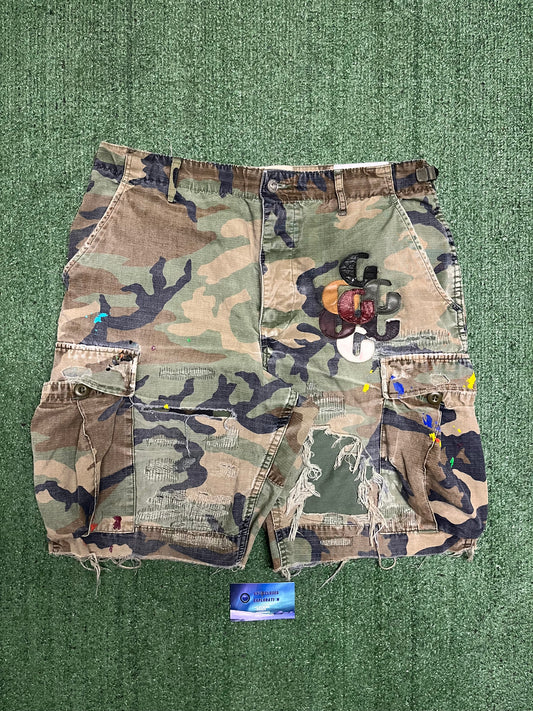 Gallery Dept G patch camouflage shorts