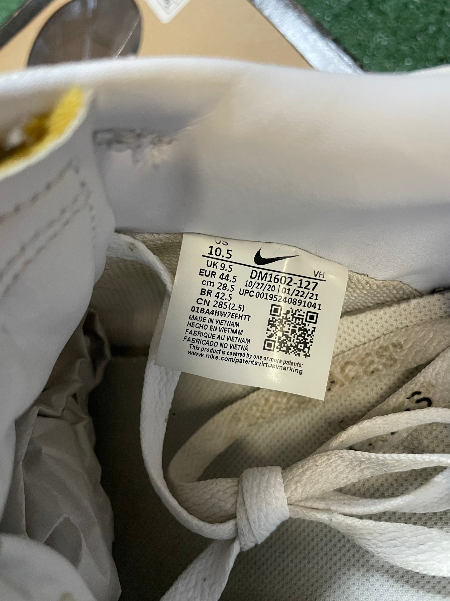 Nike Dunk Low x off white lot 1 of 50 size 10.5men/12women