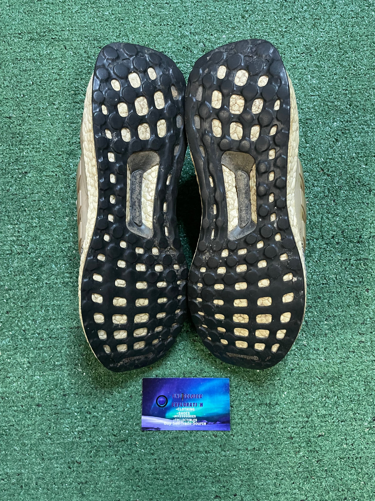 Adidas ultraboost trace khaki size 8.5men/10women