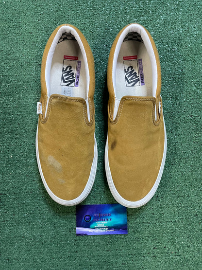 Vans mustard yellow slip on size 10men/11.5women