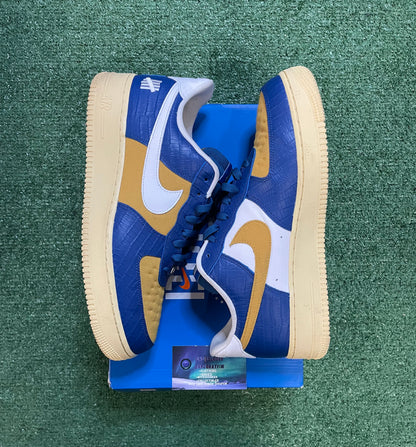 Nike Air Force 1 Low SP Dunk Vs AF1  Undefeated size 11men/12.5women