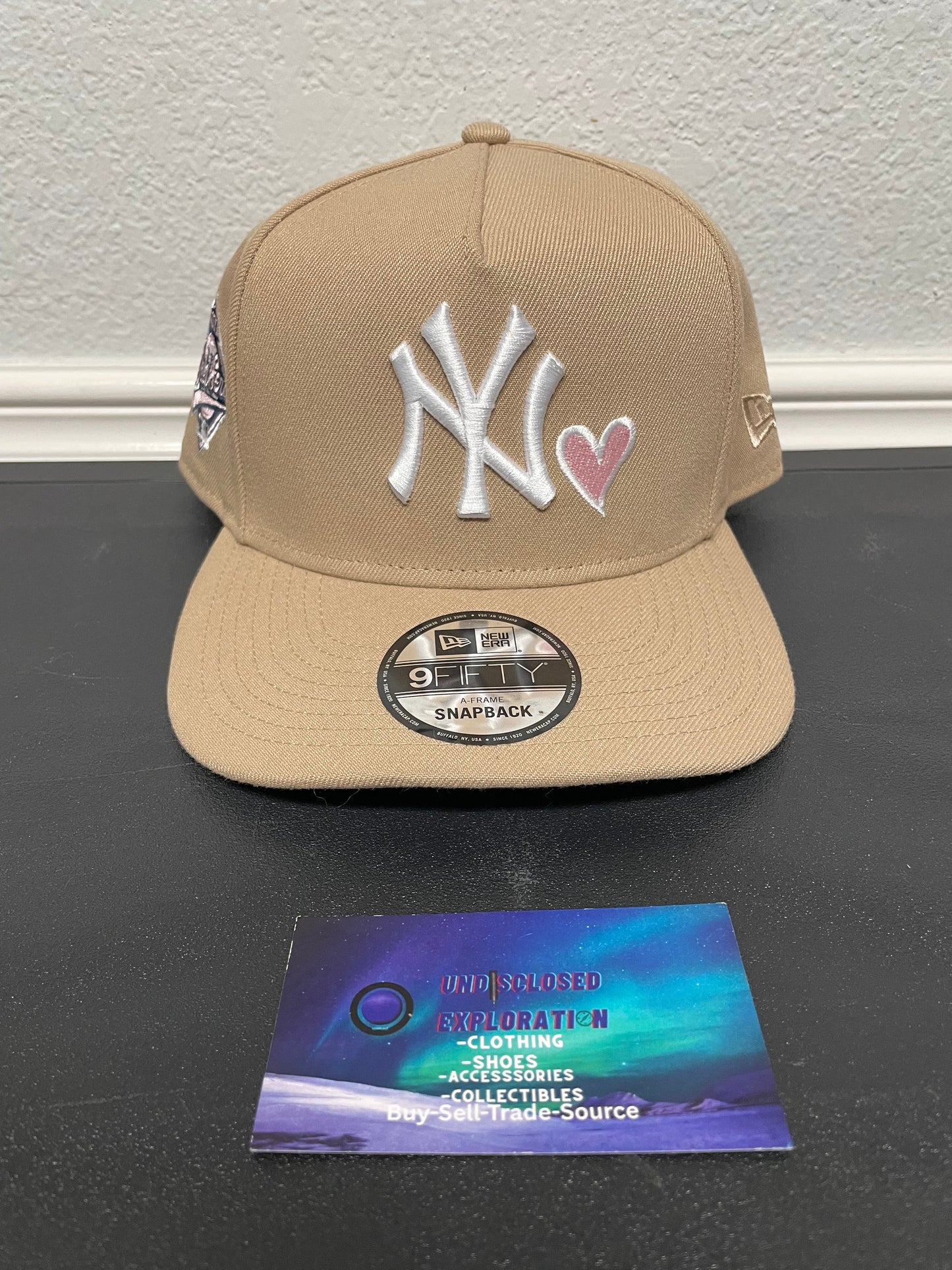 New York Yankees khaki pink heart World Series hat