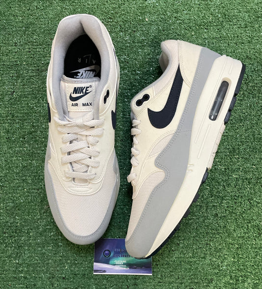 Nike Air Max 1 pure platinum dark obsidian