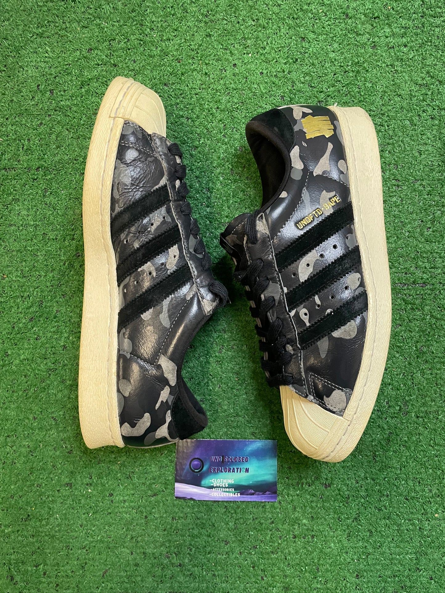 Adidas superstar X Bape undefeated black camo size 8.5men/10women