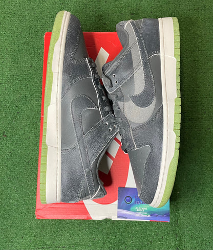 Nike dunk low premium Halloween 2022