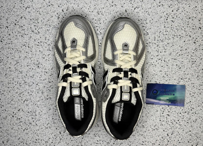 New Balance 1906R Silver Metallic