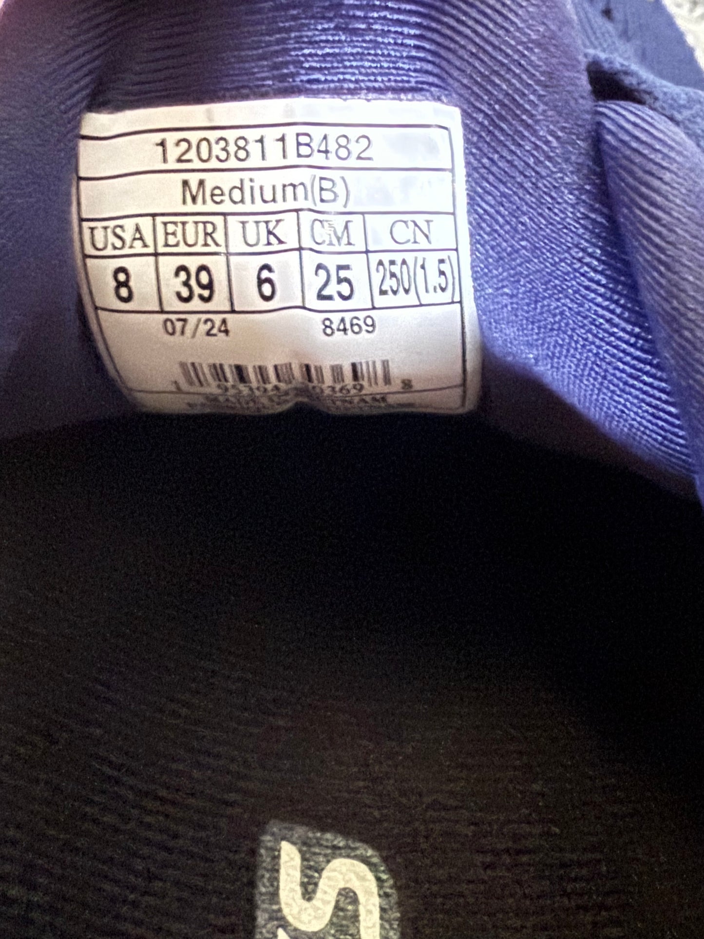 Brooks Adrenaline GTS 23 Peacoat Peach