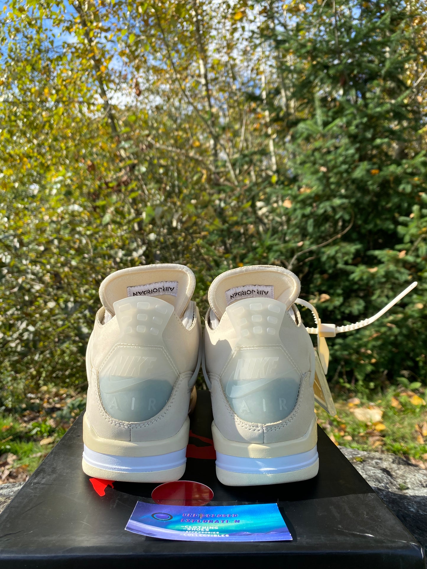 Off white sail jordan 4 size 5.5youth/7women