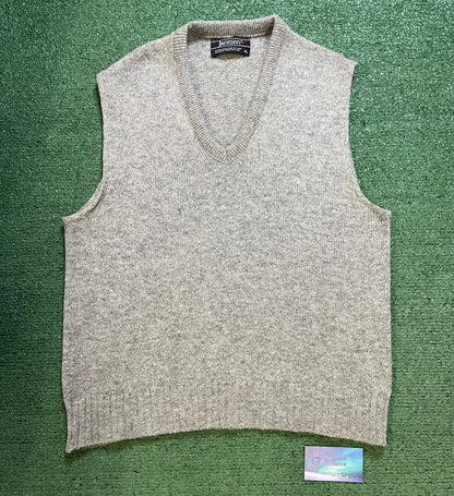 Vintage 1970 Jantzen wool sweater grey vest