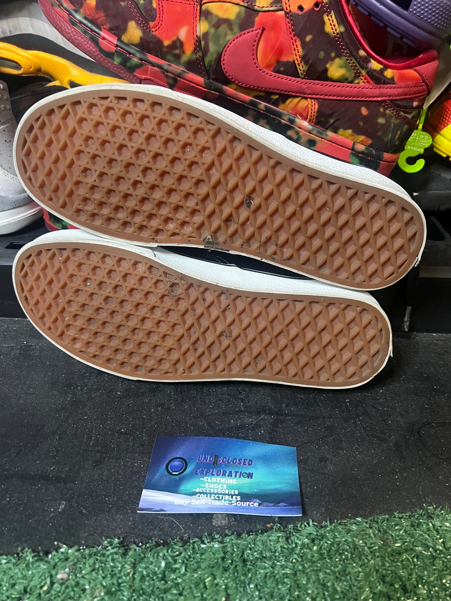 Vans authentic classic black size 7.5men/9women