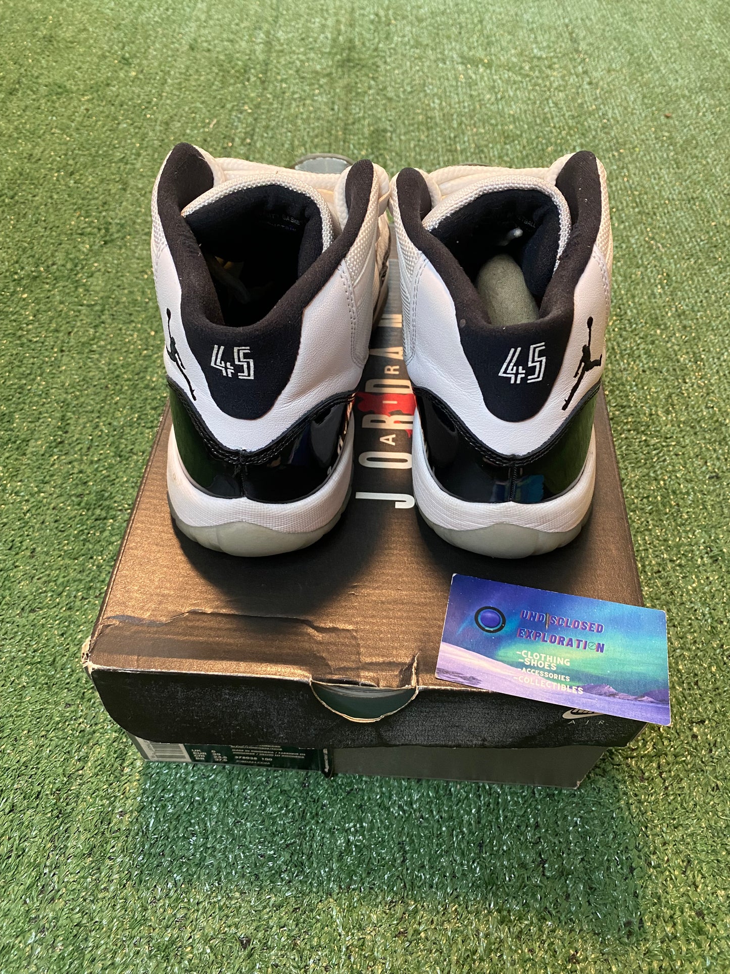 Jordan 11 concord 2018 size 6.5youth/8women