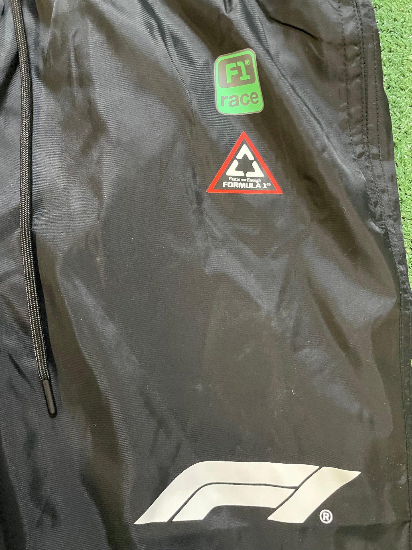 F1 Formula 1 racing black shorts