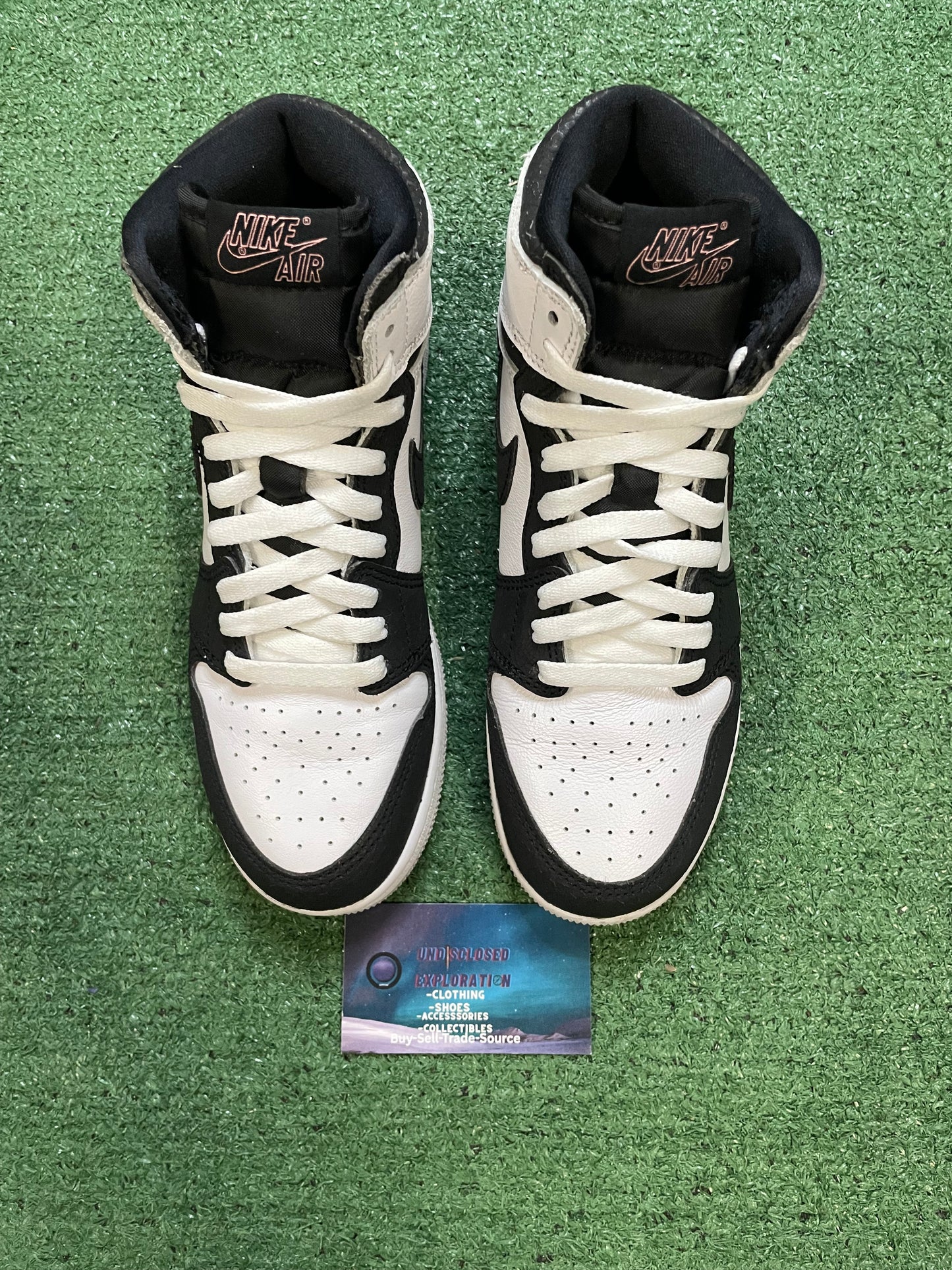 Air Jordan 1 stage haze bleached coral size 5.5youth/7women