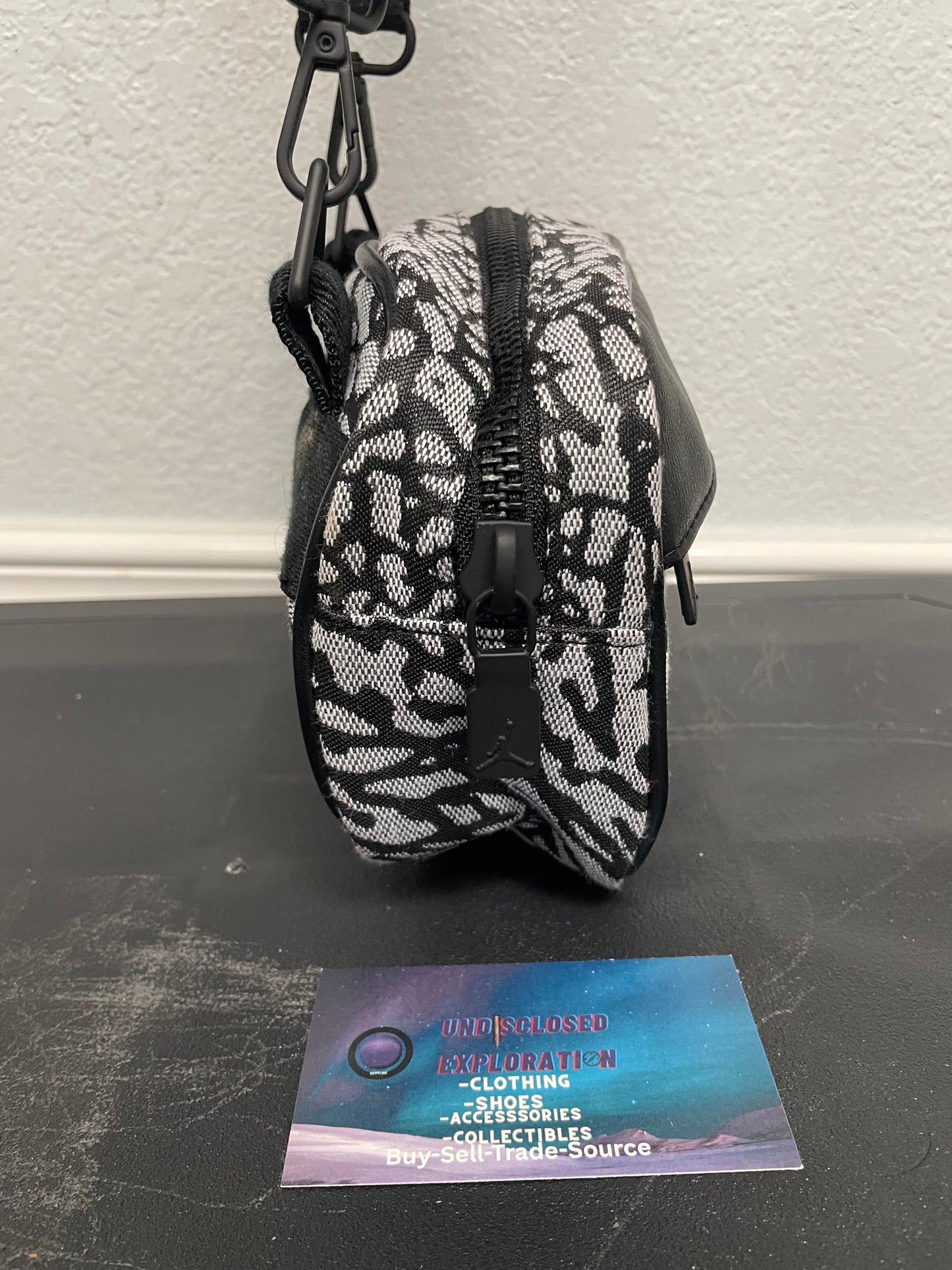 Jordan Icon 1.6L elephant Camera Bag