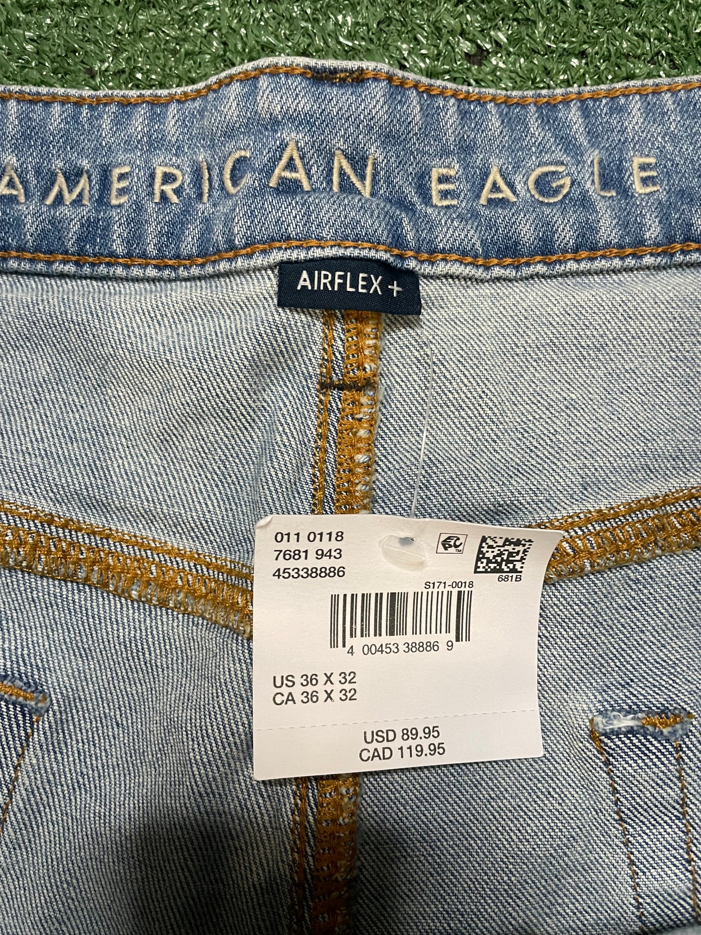 American Eagle light wash distressed jeans