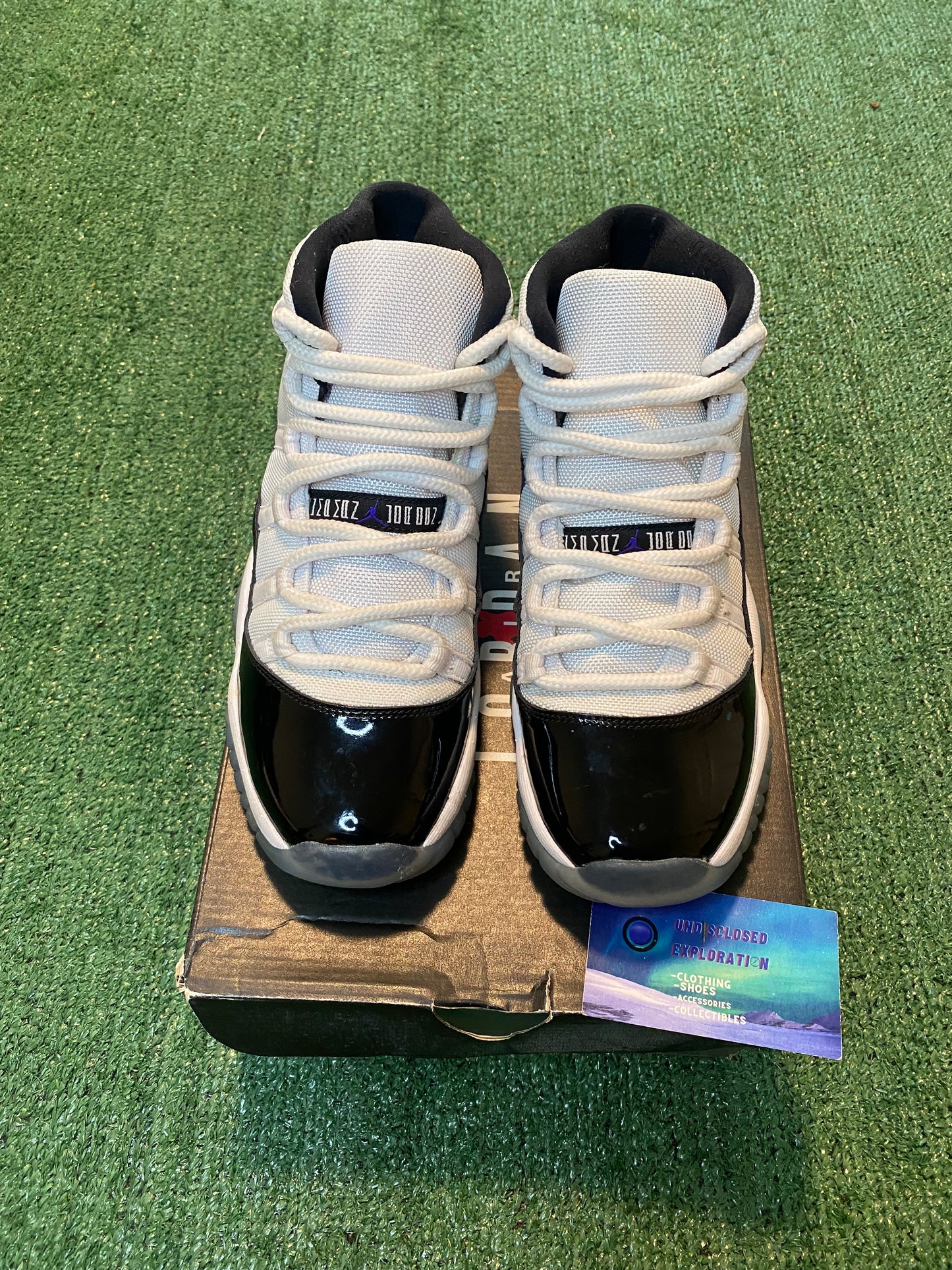 Jordan 11 concord 2018 size 6.5youth/8women