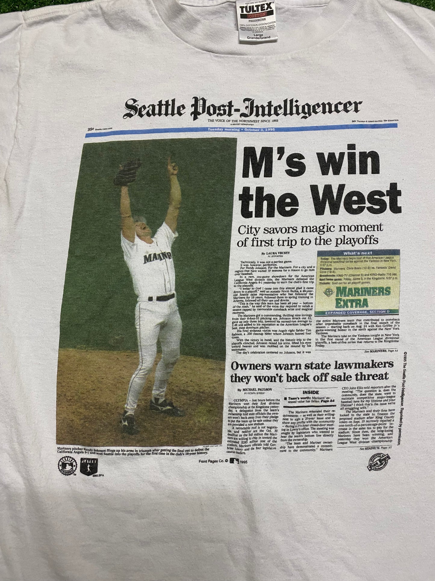 Vintage 1995 Seattle Mariners Ms win the west Seattle Post Newspaper tee