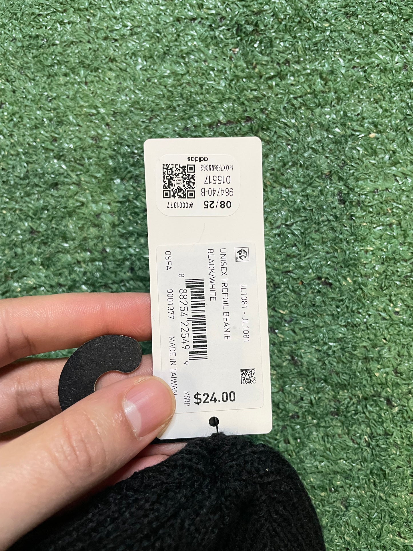 Adidas trefoil black beanie