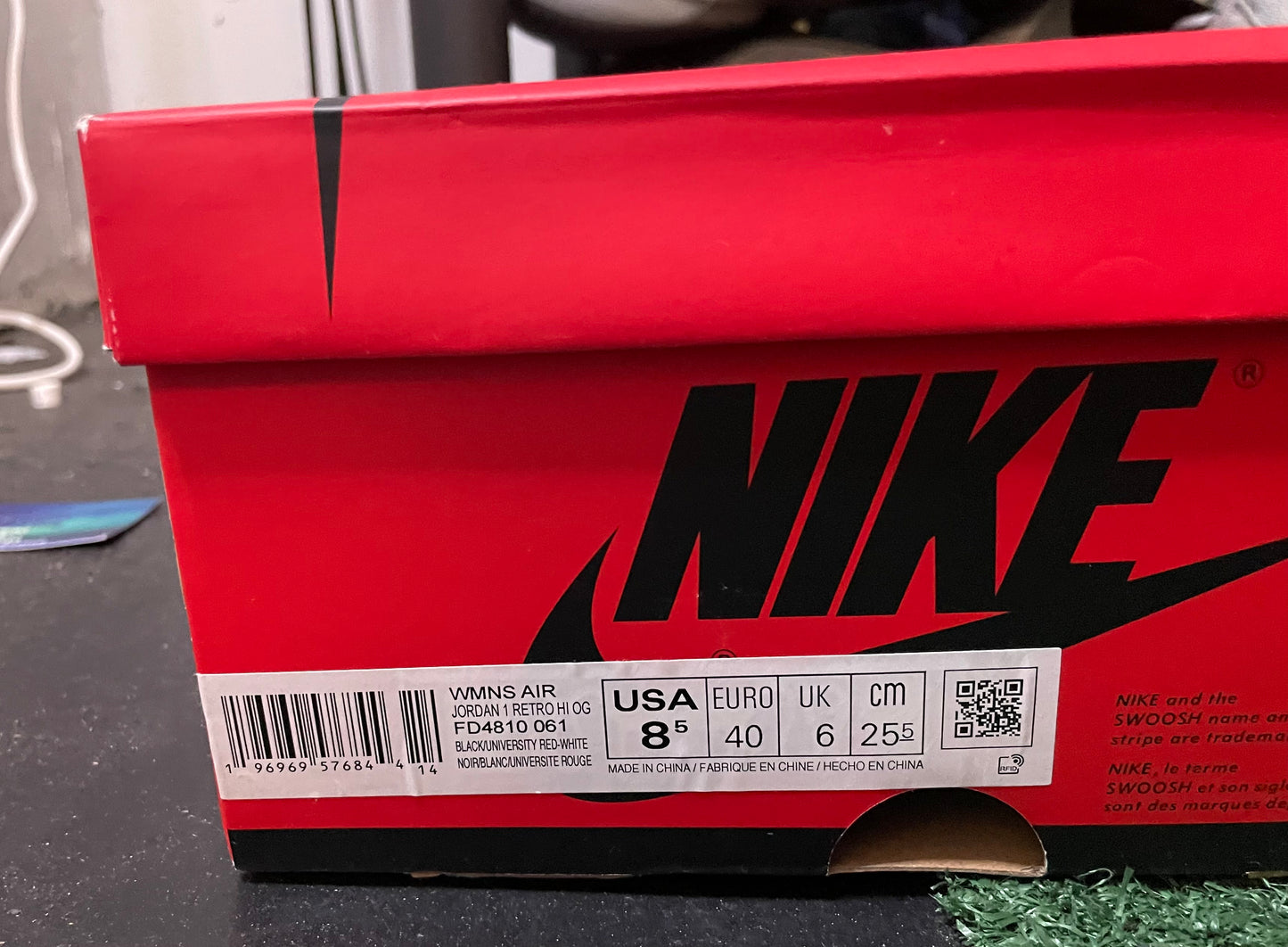 Jordan 1 high satin bred