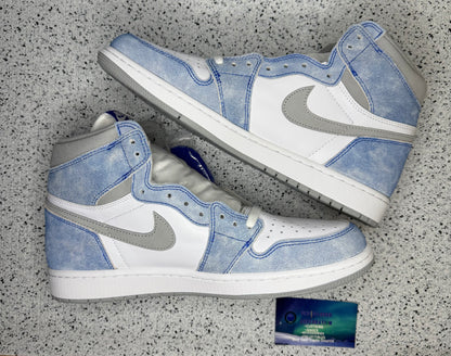 Jordan 1 Hyper Royal