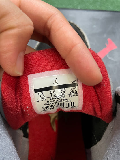 Air Jordan 3 black cement 2018 size 8.5men/10women