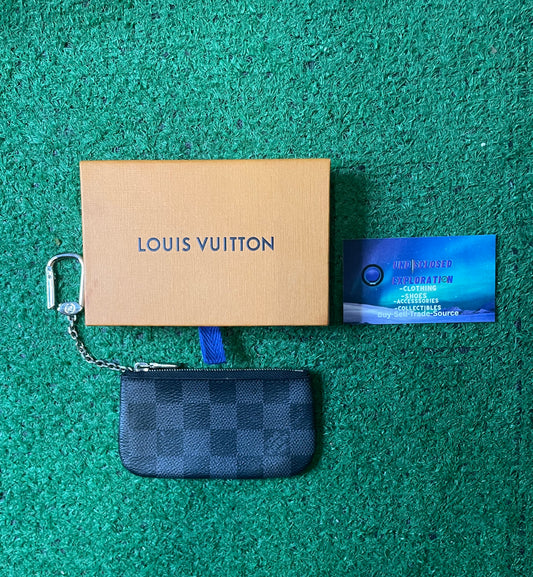 Louis Vuitton Damier pouch