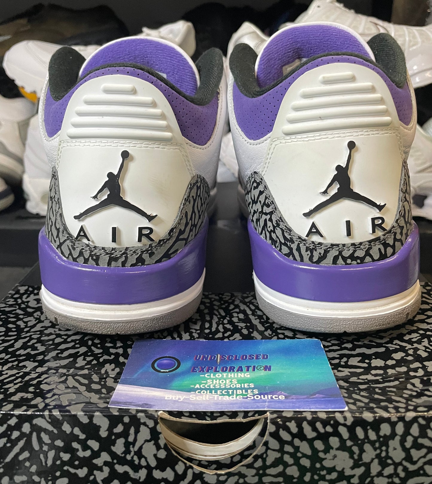 Air Jordan 3 dark iris size 9.5men/11women