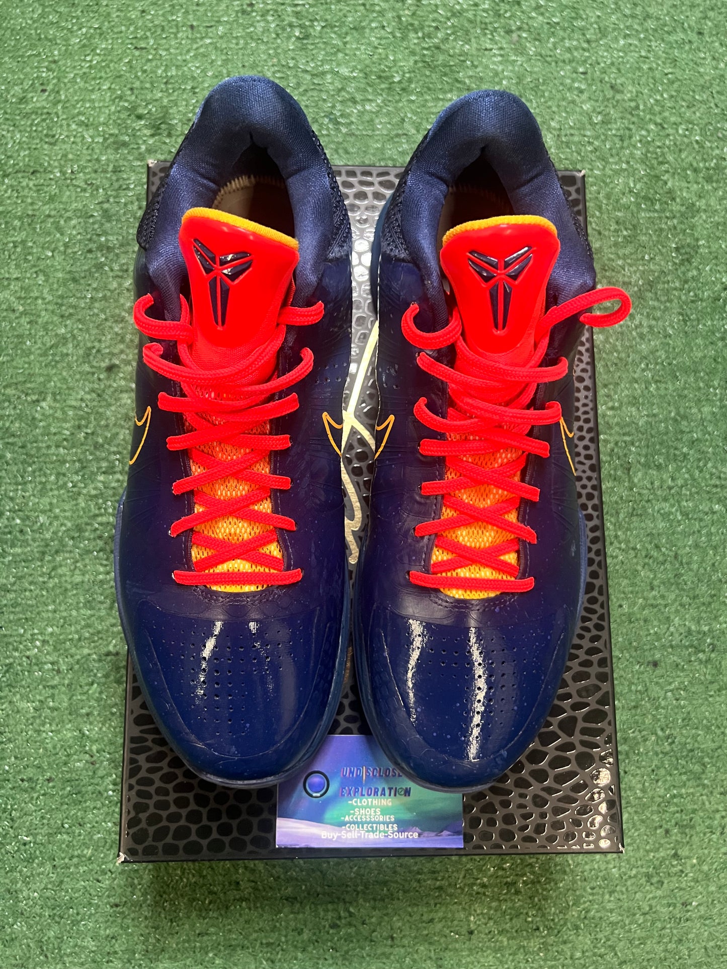 Nike Kobe 5 Indiana fever size 10.5men/12women