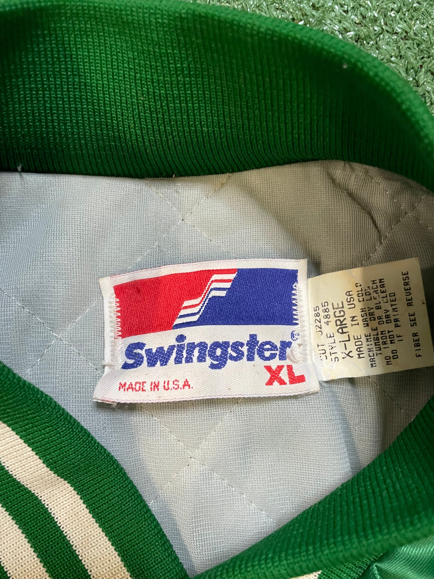 Vintage 1980s Seattle SuperSonics satin jacket