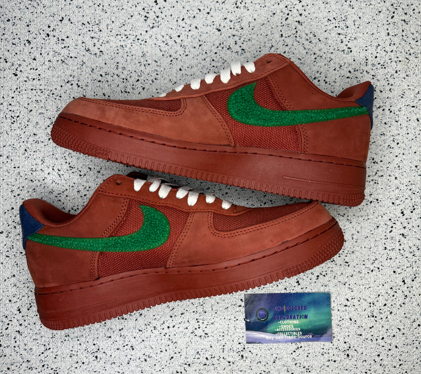 Nike Air Force 1 La Familia