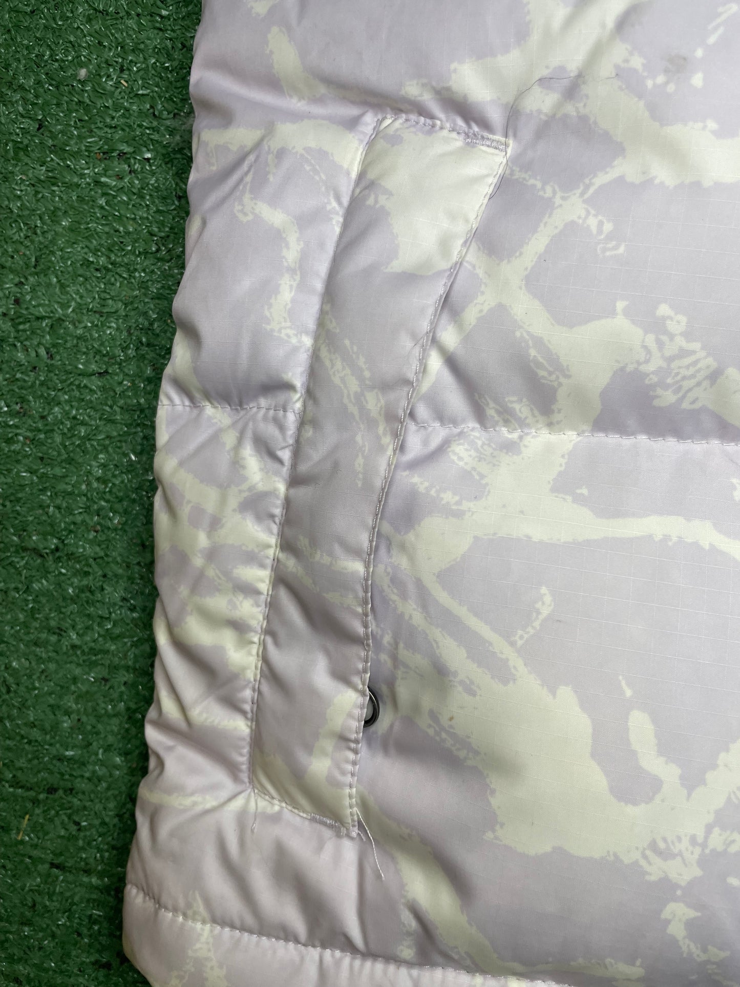 North face nuptse 700 lavender fog