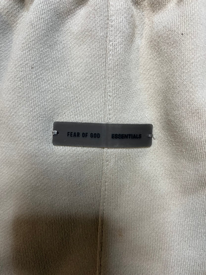Fear of god essentials beige shorts