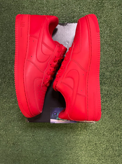 Nike Air Force 1 low triple red