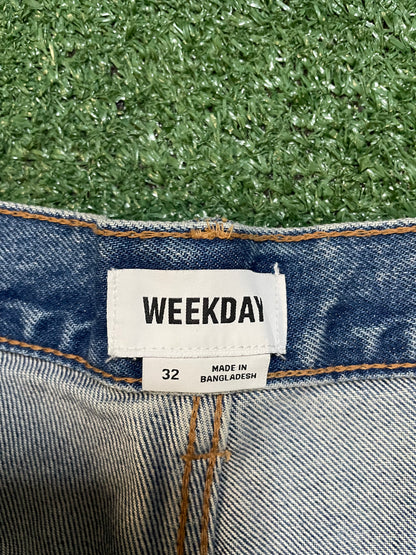 Weekday light wash Jean shorts