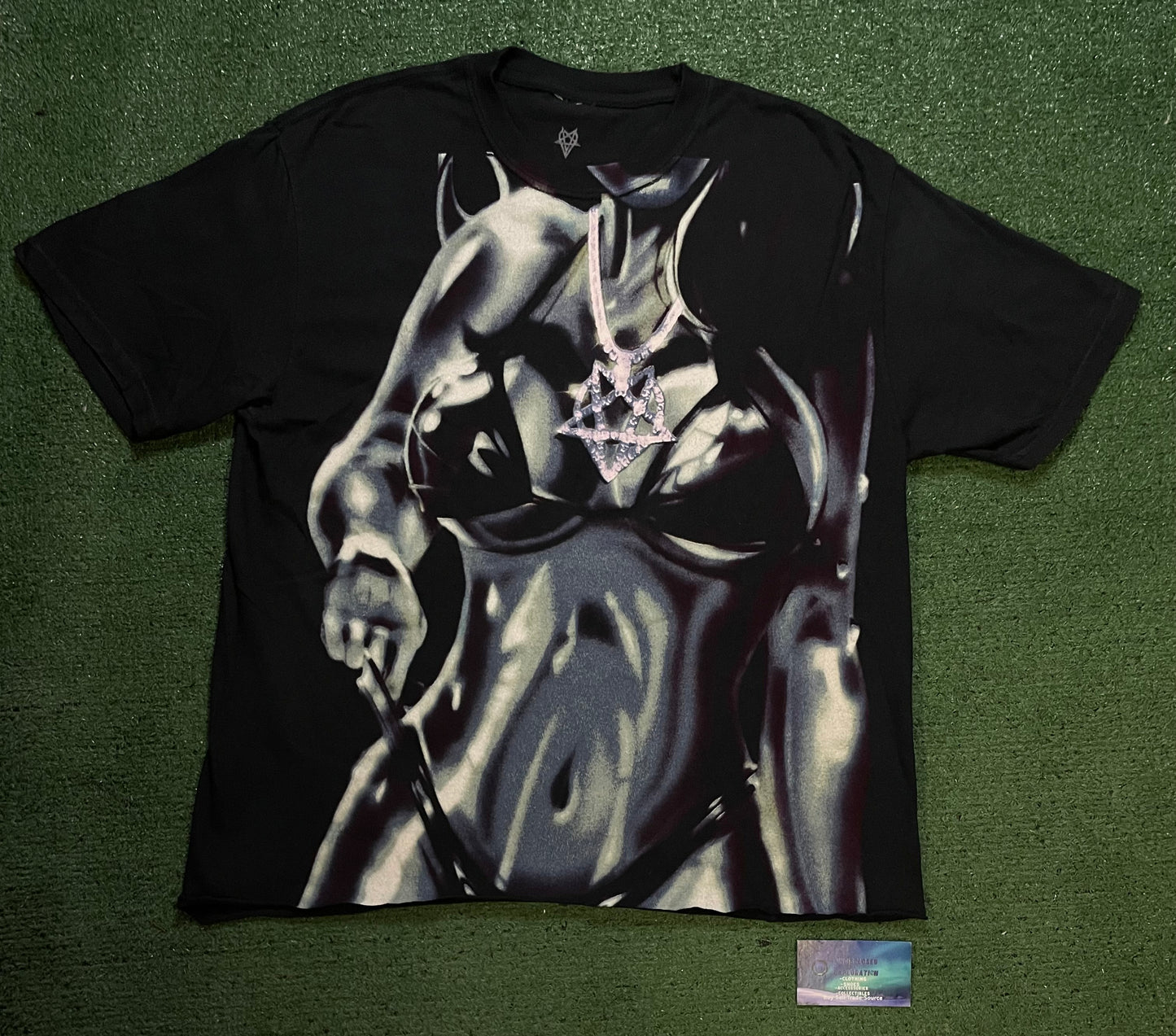 Destroy lonely no stylist tour bikini girl tee