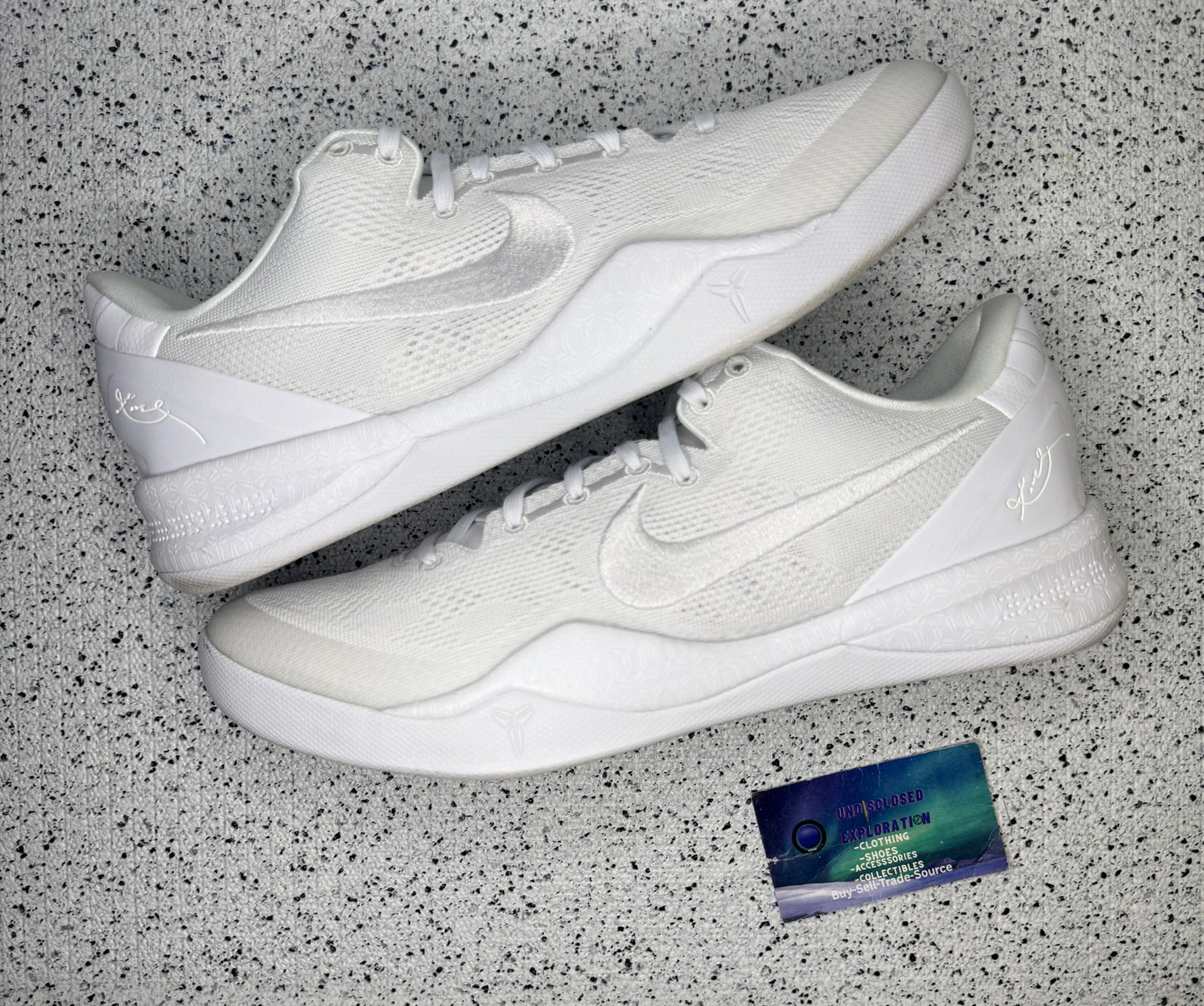 Kobe 8 Halo 11.5 Men/13 Women “Preowned”