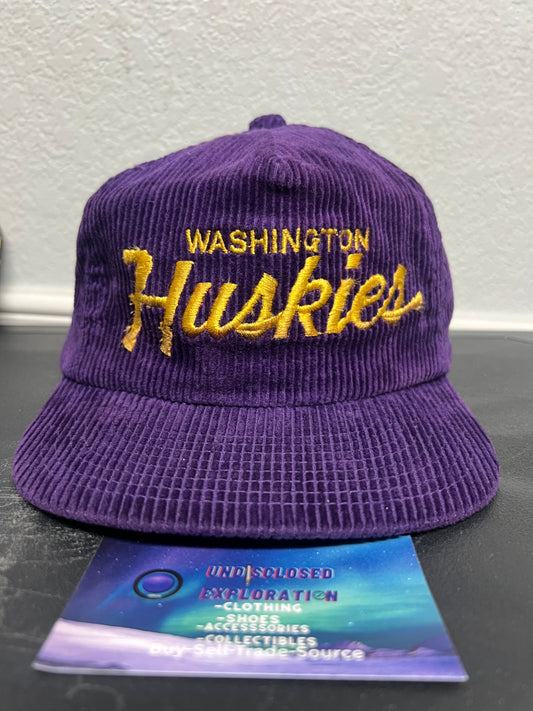 Vintage 1990s Washington Huskies purple corduroy hat